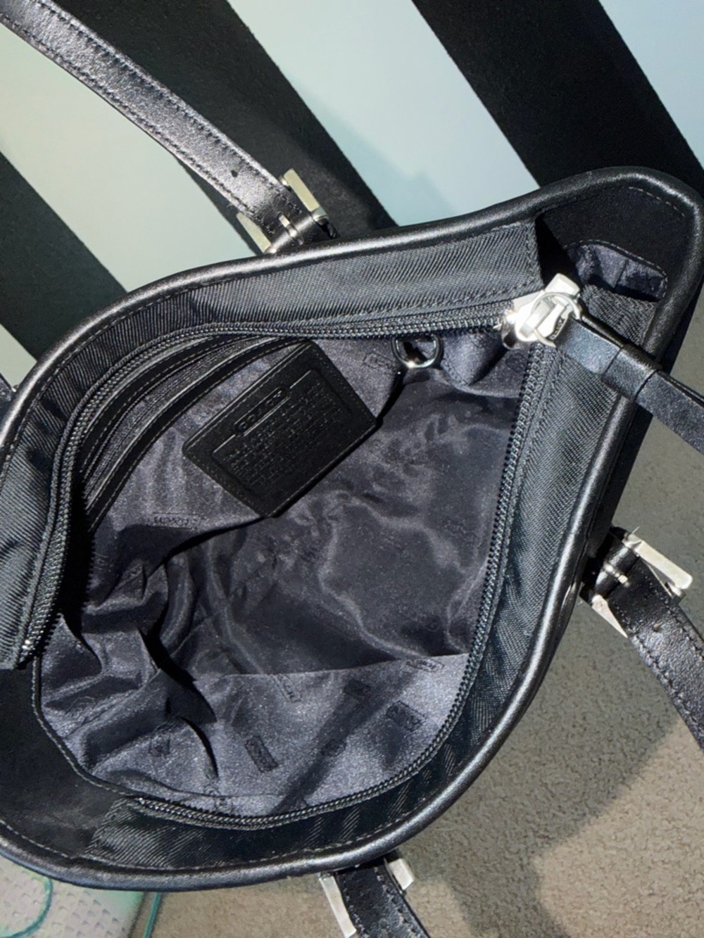 Coach Vintage Nylon Tote Bag Black Y2K Lightweight Shoulder Bag Style 7047 🖤 - Picture 7 of 15